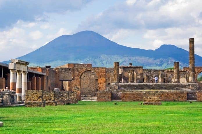 Come arrivare e muoversi a Pompei