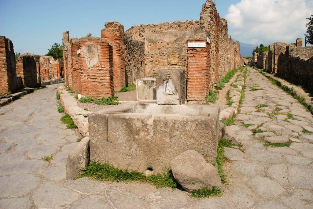 Visitare Pompei: scopri i biglietti salta la coda!