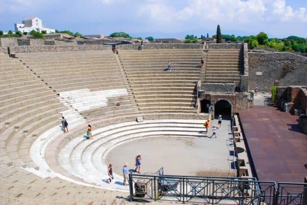 Cosa vedere a Pompei in un giorno: il teatro grande